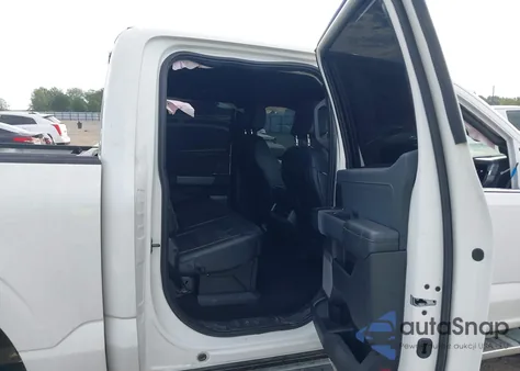 2024 Ford F-150 Lariat z USA, uszkodzony, nr VIN 1FTFW5L88RFA77037